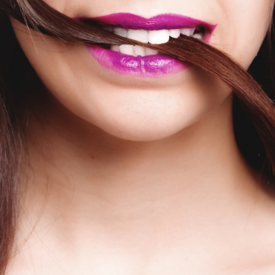 Aromathérapie et hydrolathérapie à la rescousse de la chute des cheveux